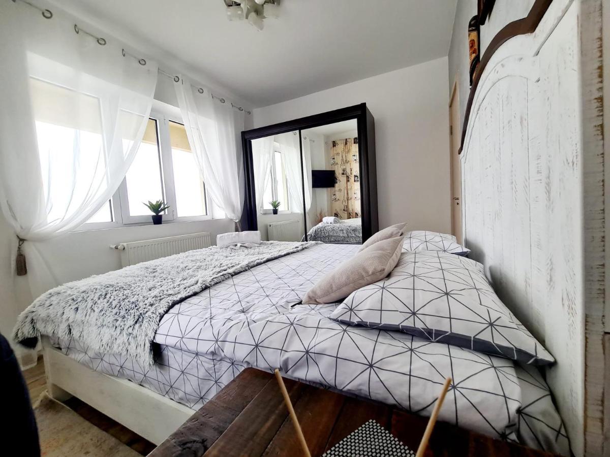 Moonlight Residence Mamaia Extérieur photo