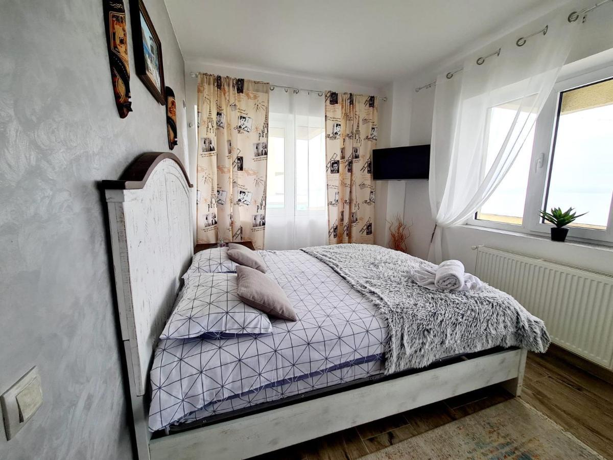 Moonlight Residence Mamaia Extérieur photo